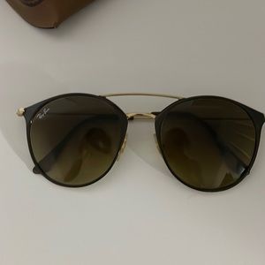 Rayban. Polarized. OS.  Brand New Sunglasses 150$  OR BEST OFFER